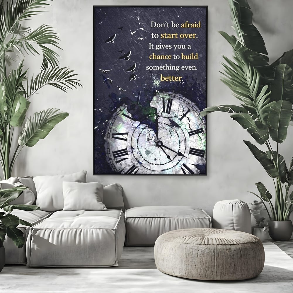 Tablou canvas cu tablou motivational cu ceas spart si pasarile zburatoare, in rama de aluminiu negru, pe perete intr-un living